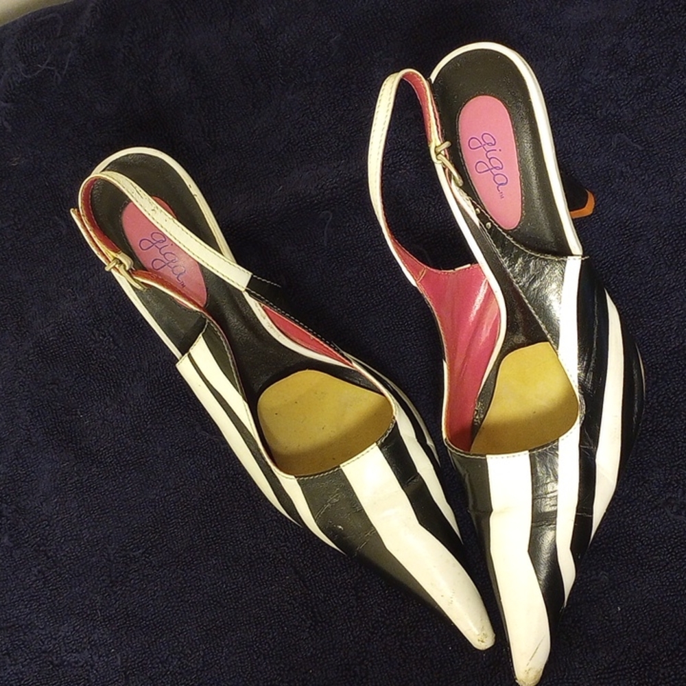Zebra strip sling back